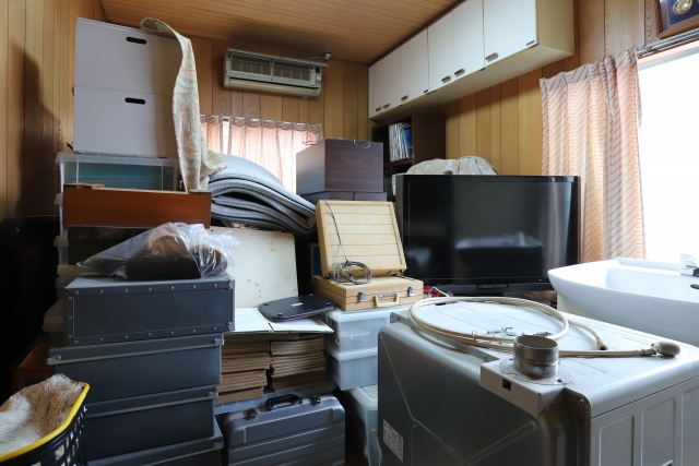 ゴミ屋敷の原因にもなる「ためこみ症」の特徴と改善策のイメージ画像